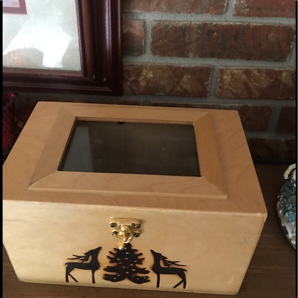 Rare Vintage 1970’s Hand Carved Wood Deer Box - Picture 9 of 11